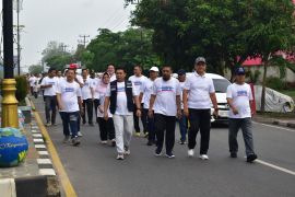 Pemkab OKI gelar jalan sehat dan donor  darah rayakan HUT Ke-52 Korpri
