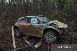 Harapan Musa Rajekshah juarai Kejurnas Rally Danau Toba 2023 pupus