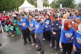 HUT ke-52 Korpri, ribuan pegawai Pemkot Pontianak ikut fun walk