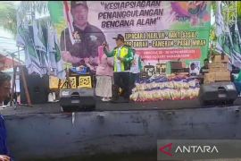 Bagikan sembako tandai puncak HUT ke-43 RAPI di Kalsel