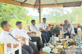 Hakim Agung Terpilih DPR RI Kunjungi Mahkamah Syar'iyah Jantho, Ini Pesannya