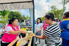 Srikandi PLN UIW NTT dan PLN UP3 Kupang gencar promo tambah daya dan electrifying lifestyle