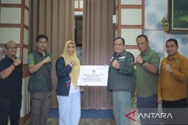 BNPB serahkan bantuan Rp250 juta penanganan banjir di Nagan Raya