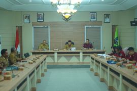 Pemkab HSS tindaklanjuti penyelesaian status WNA India ingin jadi WNI