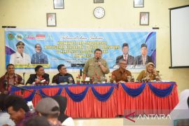 Bupati Tapsel sebut perlindungan perempuan dan anak persoalan lintas sektoral