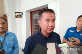 Pj Gubernur Jabar imbau pekerja patuhi ketetapan UMK 2024