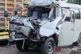 Dua orang meninggal akibat kecelakaan di jalan Tol Cipularang