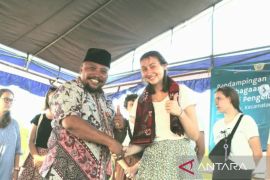 Pertukaran pelajar asing jadi momen promosikan batik tulis Pamekasan
