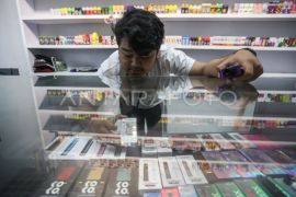 Peneliti sebut rokok elektrik efektif membantu berhenti merokok