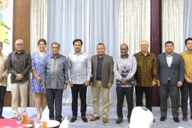 Dubes RI beri penghargaan pada importir produk Indonesia di Brunei