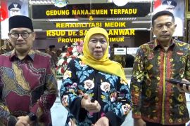 Khofifah: Tambah fasilitas, rumah sakit harus tingkatkan layanan