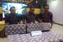 Kejari Tanjung Perak terima pengembalian uang kerugian negara