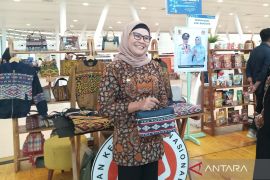 Bupati Indramayu Bandara Kertajati promosikan produk UMKM