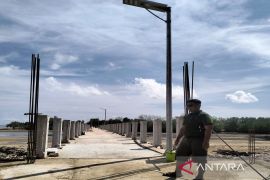 PUPR bangun jembatan Sungai Bulan - Teluk Sirih  tercapai 90,34 persen