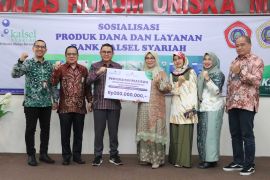 UPZ Bank Kalsel salurkan beasiswa Rp200 juta bagi 100 mahasiswa Uniska