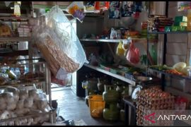 Usaha toko sembako Jumirah makin berkembang setelah jadi mitra binaan PT Timah