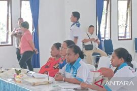 Disdik Biak: Tutor pendidikan kesetaraan berperan cerdaskan anak OAP