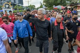 Foto - Capres Ganjar Pranowo berolahraga di Lombok