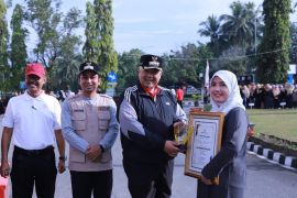 Pemkot Solok beri penghargaan ke pengelola arsip di perangkat daerah