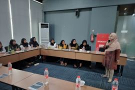 Dosen PCU Manfaatkan Dana Hibah Latih Desa Penghasil Rumput Laut di Sidoarjo