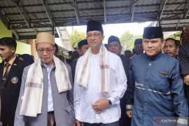 Anies kunjungi Pondok Pesantren Modern Nurussalam Karawang