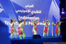 Tarian Indonesia satu-satunya wakil Asia Tenggara tampil pada peluncuran maskot Piala Asia di Qatar
