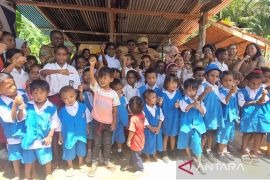 Bupati Manokwari sebut tidak semua kampung pemekaran dibangun sekolah