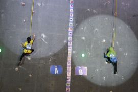 Atlet muda saling adu cepat di Kejurnas Speed Classic Panjat Tebing Tabanan-Bali