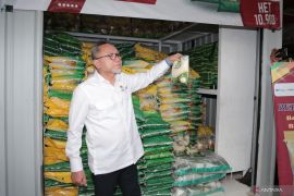 Mendag sidak harga sembako di Surabaya