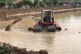 DPUPR Tangerang terjunkan mini "spider backhoe" untuk normalisasi embung