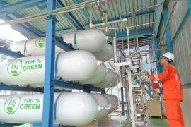 PLN dan Pupuk Indonesia gandeng ACWA Power kembangkan industri hidrogen hijau terintegrasi