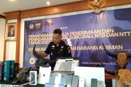 Bea Cukai Bali data belum ada impor alat kampanye