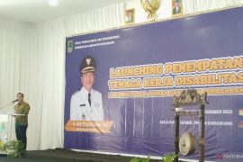 Pemkab Karawang fasilitasi penyandang disabilitas untuk bekerja