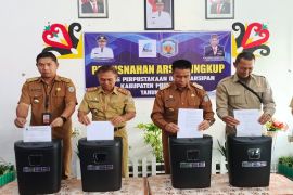Dispursip Murung Raya lakukan pemusnahan arsip perdana