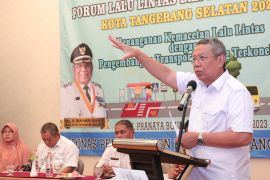 Dishub Tangsel minta tindak truk lewat di luar jam operasional