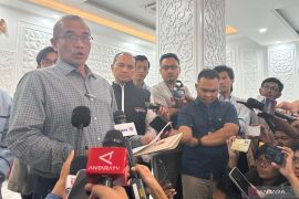 KPU menunggu nama tim panelis debat dari tim kampanye paslon