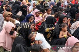 16 warga etnis Rohingya kabur dari penampungan