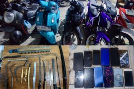 Belasan orang geng motor bersenjata tajam diringkus Polres Banjabaru