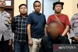 Pecandu judi slot ditangkap akibat buat berita palsu di medsos jadi korban begal