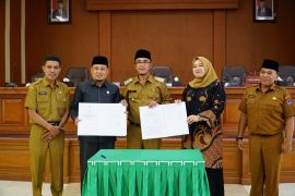 Dua Ranperda disahkan jadi Perda, Pj Wako Payakumbuh apresiasi DPRD Payakumbuh