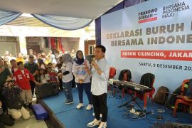 Gibran Rakabuming Raka janji dorong sertifikasi profesi di hadapan buruh pelabuhan