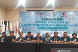 Over supply, FSP ISSI minta pemerintah moratorium pendirian pabrik semen baru