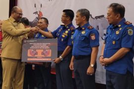 Kota Pematang Siantar dapat hibah alat pemadam kebakaran portabel