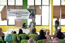 Wakil Pimpinan DPRD Babel ingatkan orang tua antisipasi anak dari pernikahan usia dini