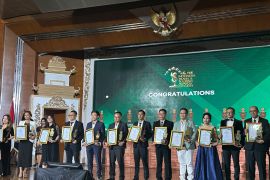 Taman Safari Prigen raih penghargaan ITTA