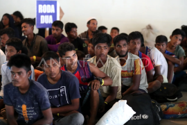 Imigran Rohingya menunggu relokasi
