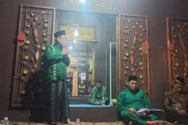Bupati Batanghari hadiri malam sedekah rakyat