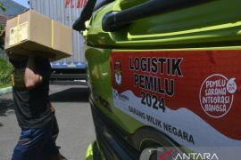 Distribusi surat suara Pemilu 2024 di Bandar Lampung Page 2 Small