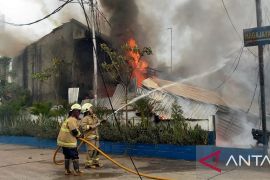 Satu orang tewas dalam kebakaran rumah di Cakung Jakarta