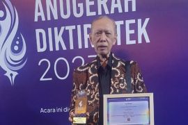 UWKS peroleh penghargaan dalam malam Anugerah Diktiristek 2023